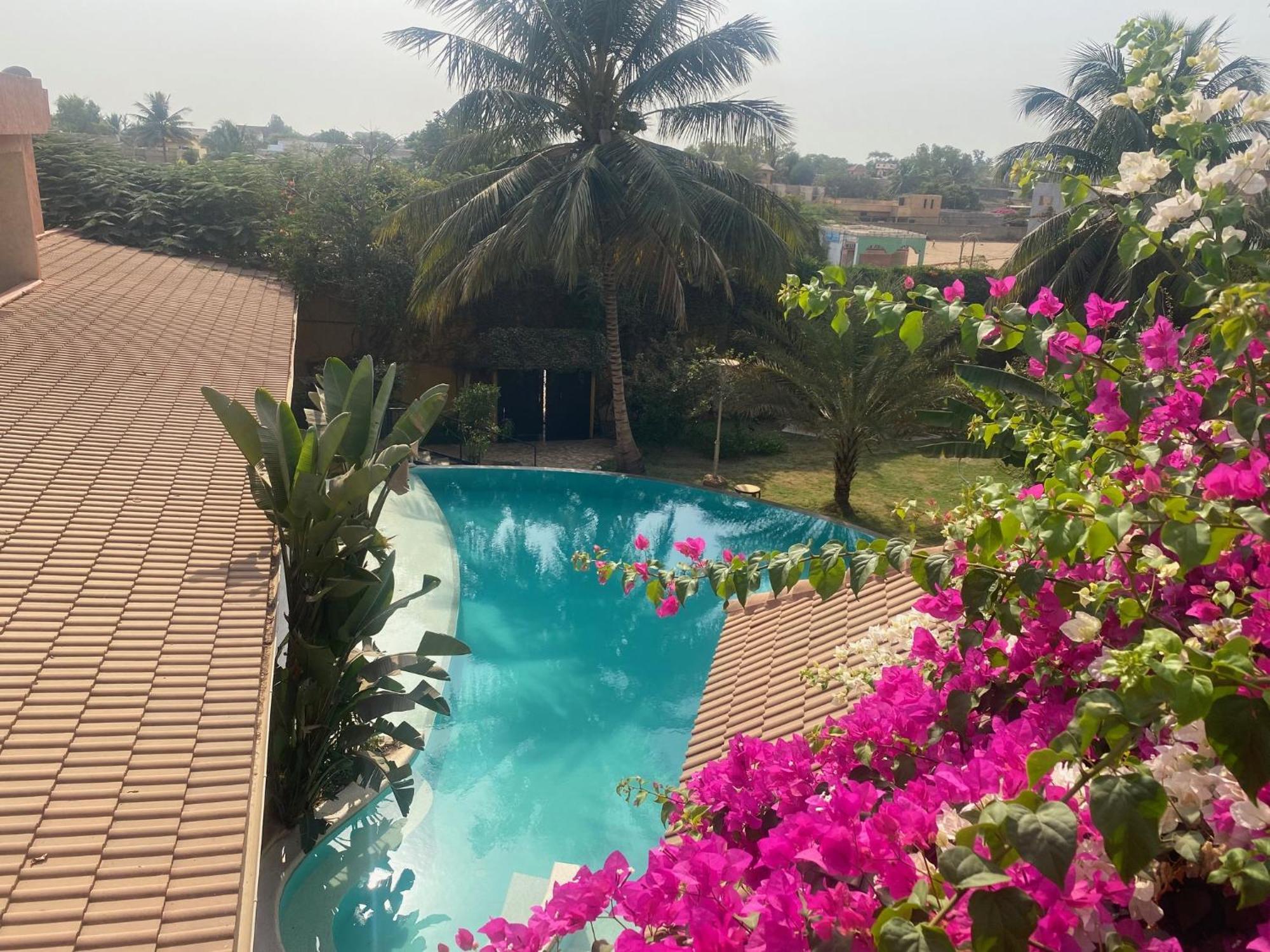 Hotel Le Clos Des Papillons Saly Portudal Kültér fotó
