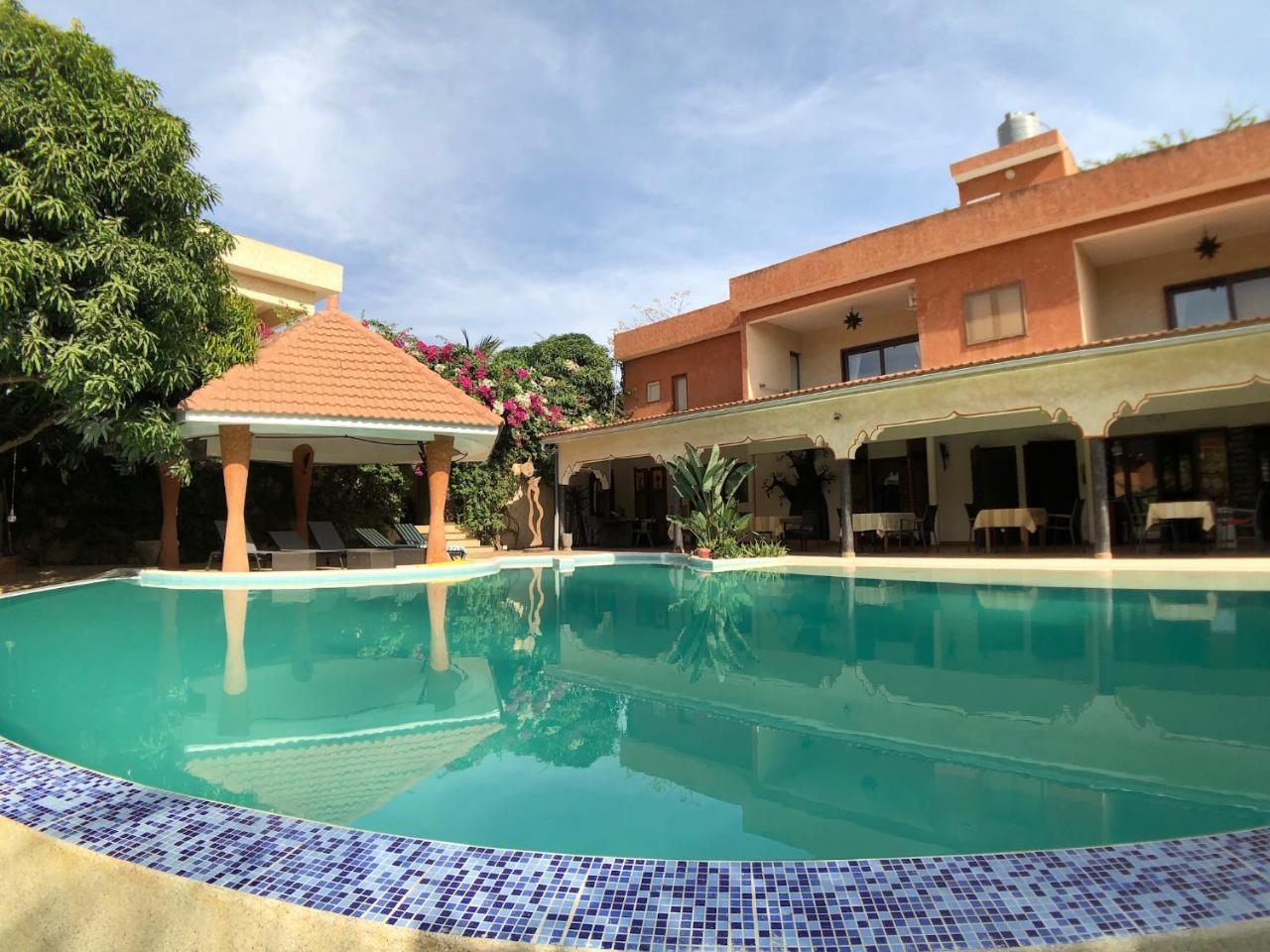 Hotel Le Clos Des Papillons Saly Portudal Kültér fotó