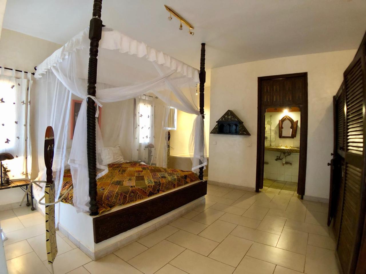 Hotel Le Clos Des Papillons Saly Portudal Kültér fotó